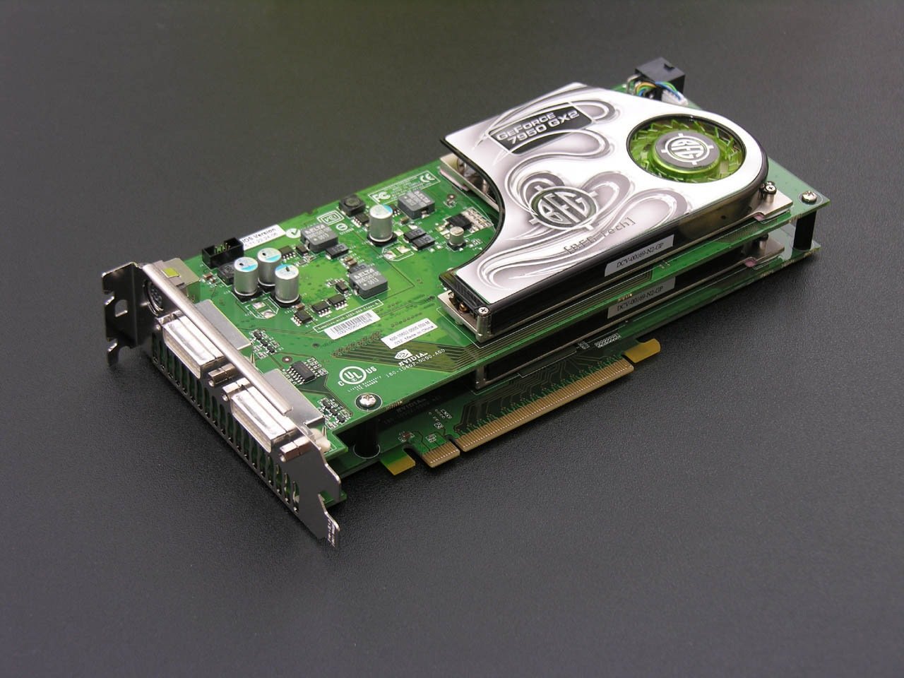 Nvidia это. GEFORCE 7950 gx2. Минимальная GEFORCE 7950 gx2.